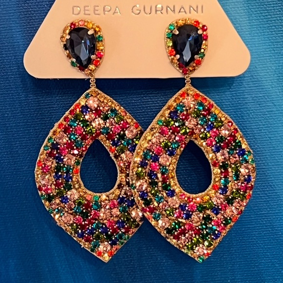 🌺🎉HP🎉🌺 NWT Deepa Gurnani Luxe Beaded Crystal Chandeliers - Picture 9 of 17